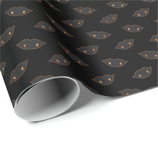 Vampire Fangs Copper Black Halloween Pattern Geschenkpapier (Rolleneckpunkt)