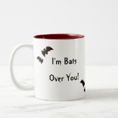 Vampire Kilroy schlägt Tasse (Links)