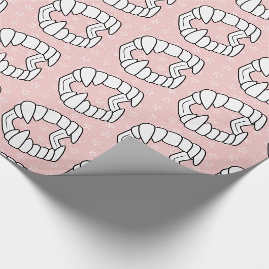 Vampire Teeth Halloween Geschenkpapier (Ecke)