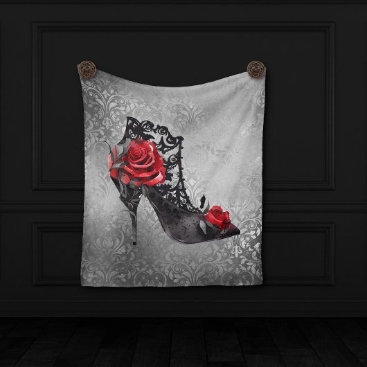 Vampy Vogue Grunge | Stiletto Lace Bootie Rose Fleecedecke