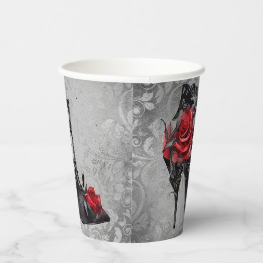 Vampy Vogue Grunge | Stiletto Lace Bootie Rose Pappbecher (Rechts)