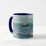 Van Gogh Seascape bei Saintes Maries de la Mer Tasse<br><div class="desc">Seascape in Saintes Maries de la Mer von Vincent van Gogh ist ein Vintages nautisches Post-Impressionismus-Gemälde mit Segelbooten auf dem Ozean mit sanften Wellen. Über den Künstler: Vincent Willem van Gogh war ein postimpressionistischer Maler,  dessen Werk durch seine raue Schönheit,  emotionale Ehrlichkeit und seine kühne Farbe besonders bemerkenswert war.</div>