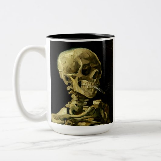 Van Gogh Smoking Skeleton Zweifarbige Tasse (Links)