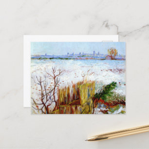 Van Gogh-Snowy Landschaft mit Arles im Hintergrund Postkarte