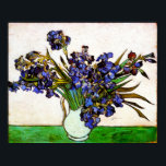 Van Gogh Vase von Irises Poster<br><div class="desc">Van Gogh Vase vom irischen Poster. Ölmalerei auf Leinwand aus dem Jahr 1890. Eines der schönsten Gemälde von Van Gogh mit Vase und Blume, in denen die dicken Poren frisch geschnittener Irisen gefangen gehalten werden. Wie Van Gogh’s Stillleben-Gemälde von Sonnenblumen und Mohnblüten erfassen Ire in einer Vase eine gewisse sommerliche...</div>