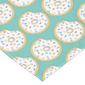 Vanilla Mattiert Donut Doughnut Rainbow Sprinkles Tischdecke (Schrägansicht)