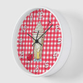 Vanilla Milkshake mit Kirschen Red Checked Uhr (Winkel)