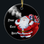 VAPE | Merry Vaping 2 Weihnachtsmann Keramik Ornament<br><div class="desc">Dieses Vaping-Ornament - Weihnachtsbaumschmuck der großen Vape,  eine Seite ist Santa Vaping mit einer Tüte voller Goodies,  einschließlich Vape-Ausrüstung - die andere Seite sagt Merry Vaping Weihnachten mit dem A in Vaping eine Weihnachtsmannmütze mit einem Zuckerrohr dekoriert,  und einige heilig</div>