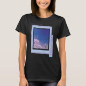 Vaporwave Anime Landschaft T-Shirt (Vorderseite)