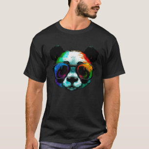 Vaporwave-Panda mit Sonnenbrille futuristisch retr T-Shirt