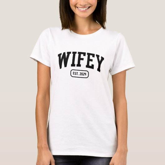 Varsity Wifey Matching Wedding T-Shirt (Vorderseite)