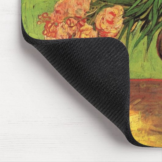 Vase mit Oleanders und Bücher von Vincent van Gogh Mousepad (Ecke)