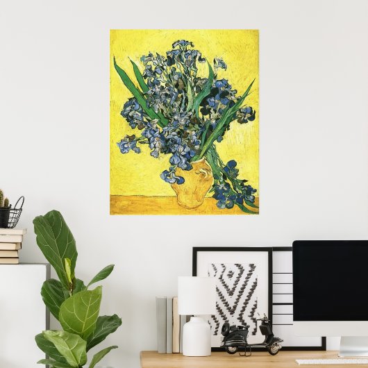 Vase mit Reisen vor gelbem Hintergrund Poster (Heimbüro)