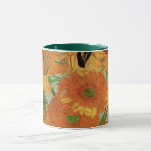 Vase mit zwölf Sonnenblumen von Vincent van Gogh Tasse (Zentrum)
