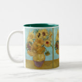 Vase mit zwölf Sonnenblumen von Vincent van Gogh Zweifarbige Tasse (Links)