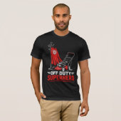 Vater als Superheld außer Dienst Rasenmäher Lustig T-Shirt (Vorne ganz)