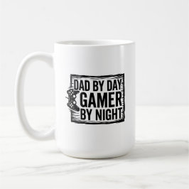 Vater bei Tag Gamer bei Nacht T-Shirt - Lustiges G Kaffeetasse