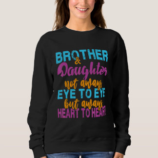 Vater Bruder nicht immer Auge zu Auge, sondern imm Sweatshirt