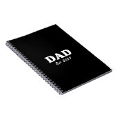 Vater Custom Est Datum moderne Typografie schwarz Notizblock (Rechte Seite)