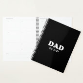 Vater Custom Est Datum moderne Typografie schwarz Planer (Anzeige)