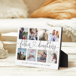 Vater Daughters Heftschrift | Foto Grid Collage Fotoplatte<br><div class="desc">Ein besonderes und unvergessliches Foto-Collage Geschenk für Väter und Töchter. Das Design verfügt über ein 8-Foto-Collage-Layout, mit dem acht eigene Fotos von Vater und Tochter angezeigt werden können. "Vatertoghters" ist in einem stilvollen schwarzen Pinselskript und einer Kalligraphie im Herzdesign entworfen und mit den Namen von Vater und Tochter abgestimmt. Schicken...</div>