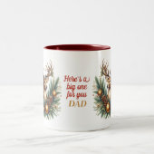 Vater Deer Decorations Pine Booughs Zweifarbige Tasse (Mittel)