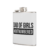 Vater der Mädchen #Outnumed Flachmann (Links)