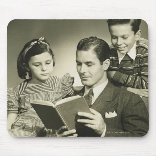 Vater, der zum Sohn liest Mousepad (Vorne)