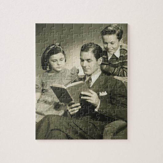Vater, der zum Sohn liest Puzzle (Vertikal)