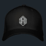 Vater Einfache moderne Typografie Bestickte Baseballkappe<br><div class="desc">Vater Simple Modern Typografy Custom Sticked Baseball Cap bietet die einfache moderne bestickte Text "Vater". Perfekt als Geschenk für Vater's Day,  Weihnachten,  Geburtstag und mehr. Erstellt von Evco Studio www.zazzle.com/store/evcostudio</div>