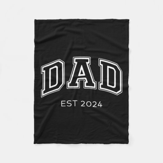 Vater Est. 2024 Daddy Expect Ba Fleecedecke (Vorderseite)