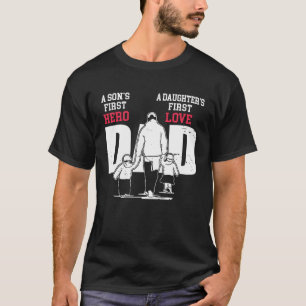 Vater ist der erste Held und Liebe Vatertag Sohn u T-Shirt