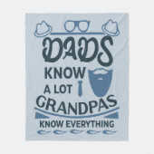 Vater kennen viel, Großpas wissen alles Fleecedecke (Vorderseite)