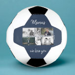 Vater mit Kindern und Vater FotoCollage Fußball<br><div class="desc">Vater mit Kindern und Vater Foto Collage Soccer Ball. Collage von 6 Fotos, väterlicher Name mit süßer Nachricht in einem trendigen Drehbuch und Kindernamen, die die Fotos überlagern. Fügen Sie Ihre 6 Lieblings-Fotos hinzu. Sweet Keepake und ein Geschenk zum Geburtstag, Vatertag oder Weihnachten für einen Vater, neuen Vater oder Großvater,...</div>