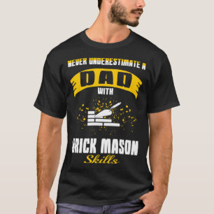 Vater mit Ziegelsteinen T-Shirt