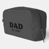 Vater Moderne Typografie Custom est Dattel grau sc Waschbeutel (Rechte Ecke)