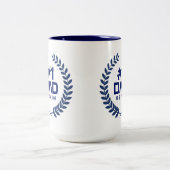 Vater Navy Blue Wreath Individuelle Name Zweifarbige Tasse (Mittel)