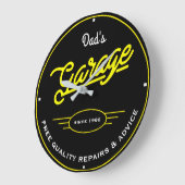 Vater oder eine beliebige Namensgarage Retro Gelb  Große Wanduhr (Winkel)