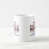Väter sind keine Mütter, die sich lustig umarmen Kaffeetasse (Mittel)