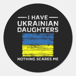 Vater-Tochter-Shirt Nichts schreckt mich Ukrainisc Runder Aufkleber