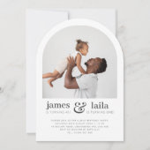 Vater und Kind - Arch-Foto Gemeinsamer Geburtstag Einladung (Vorderseite)