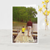 Vater und Sohn, die in dem See gehen Karte (Gelbe Blume)