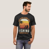 Vater und Sohn Fischereipartner für das Leben Fish T-Shirt (Vorne ganz)