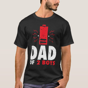 Vater von 2 Jungen mit niedrigem Akku müde Vater V T-Shirt