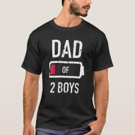Vater von 2 Jungen mit niedrigem Batteriegeschenk  T-Shirt