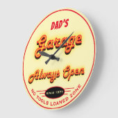 Vaters Garage öffnet immer ohne Werkzeug geliehen Große Wanduhr (Winkel)