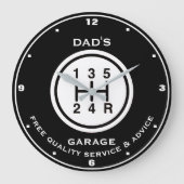Vaters- oder Namensgarage Schwarz-weißer Gangwechs Große Wanduhr (Vorderseite)