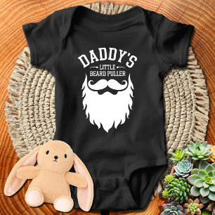 Vatertag Geschenk, Papa's Little Bart Puller Baby Strampler