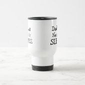 Vati-Bedarf schläft, aber wird für Kaffee Reisebecher (Mittel)