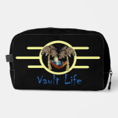 Vault Life Waschbeutel (Vorderseite)